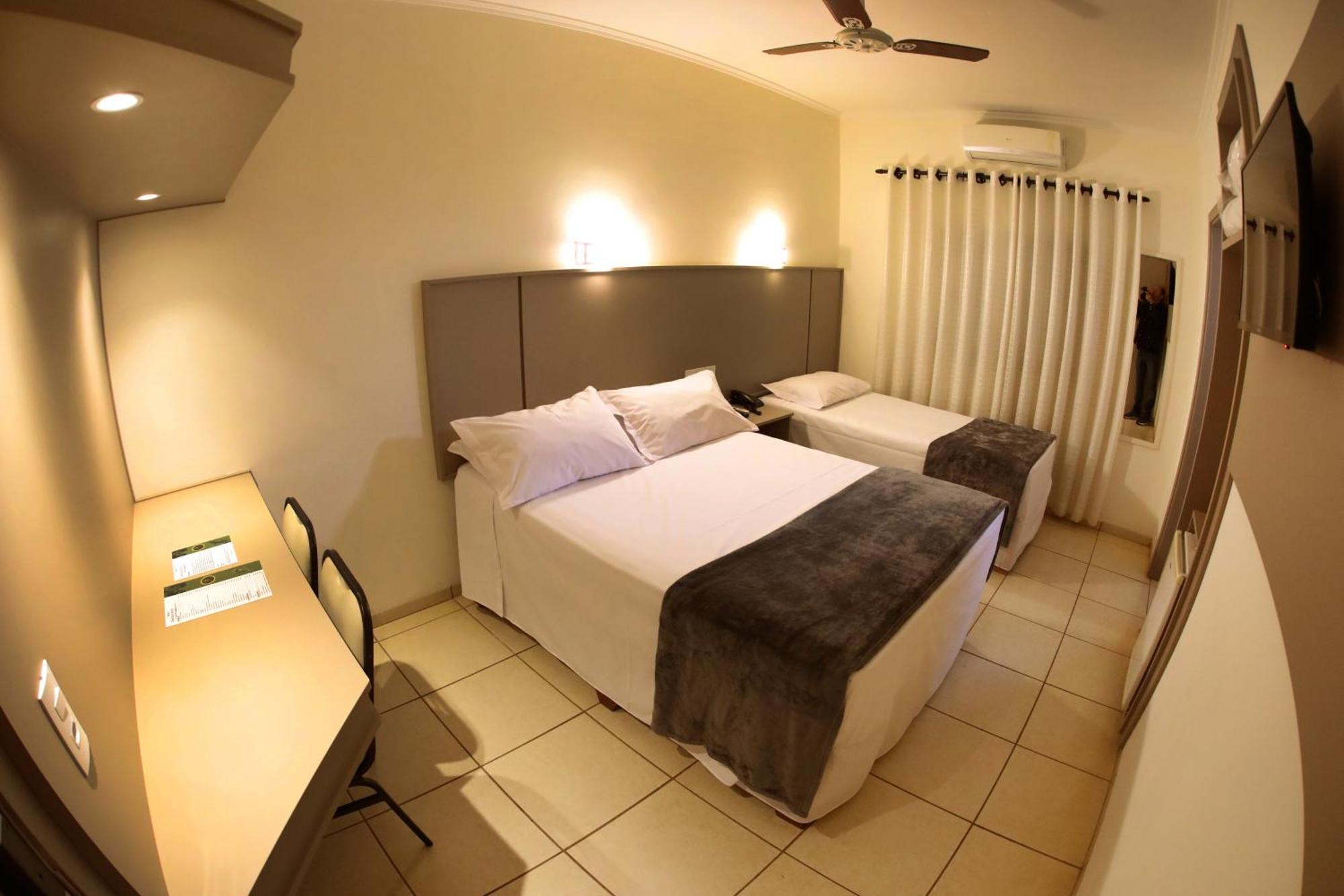 Hotel Roda D'Agua Andradina Camera foto
