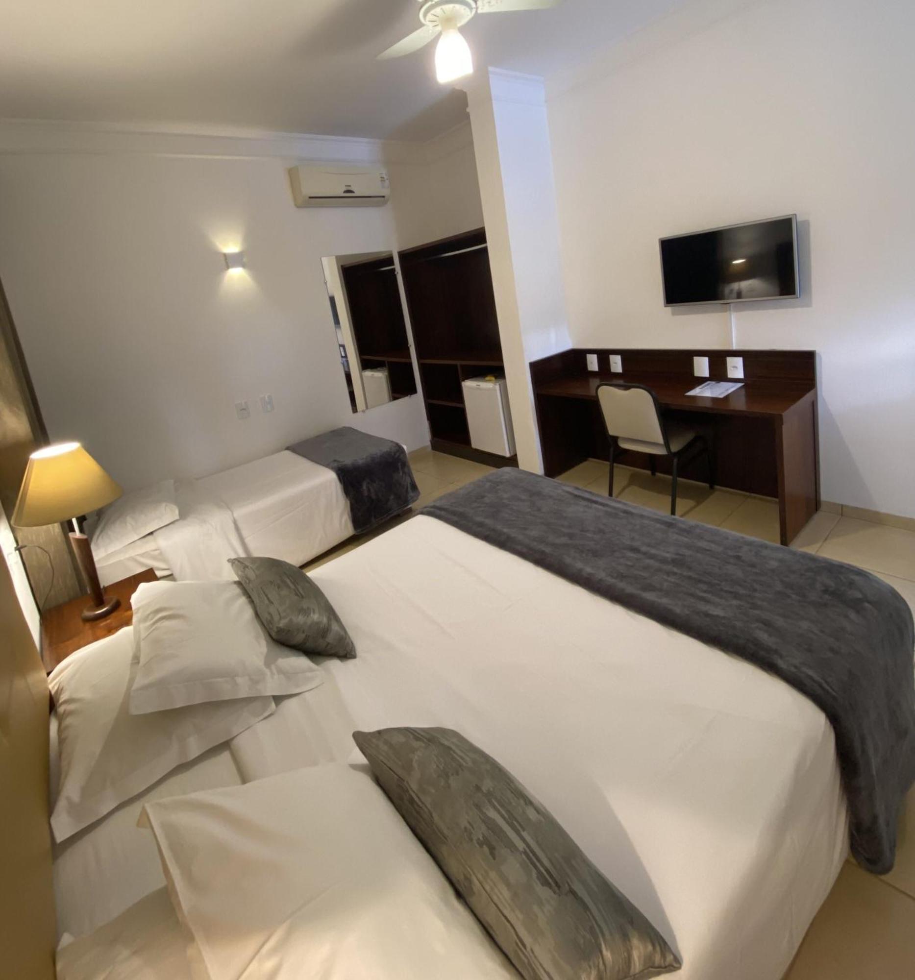 Hotel Roda D'Agua Andradina Camera foto