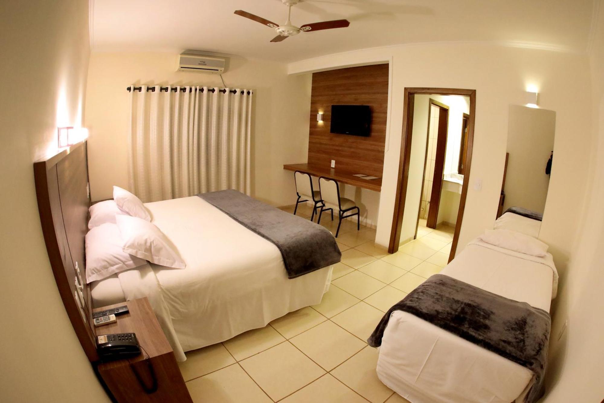 Hotel Roda D'Agua Andradina Esterno foto