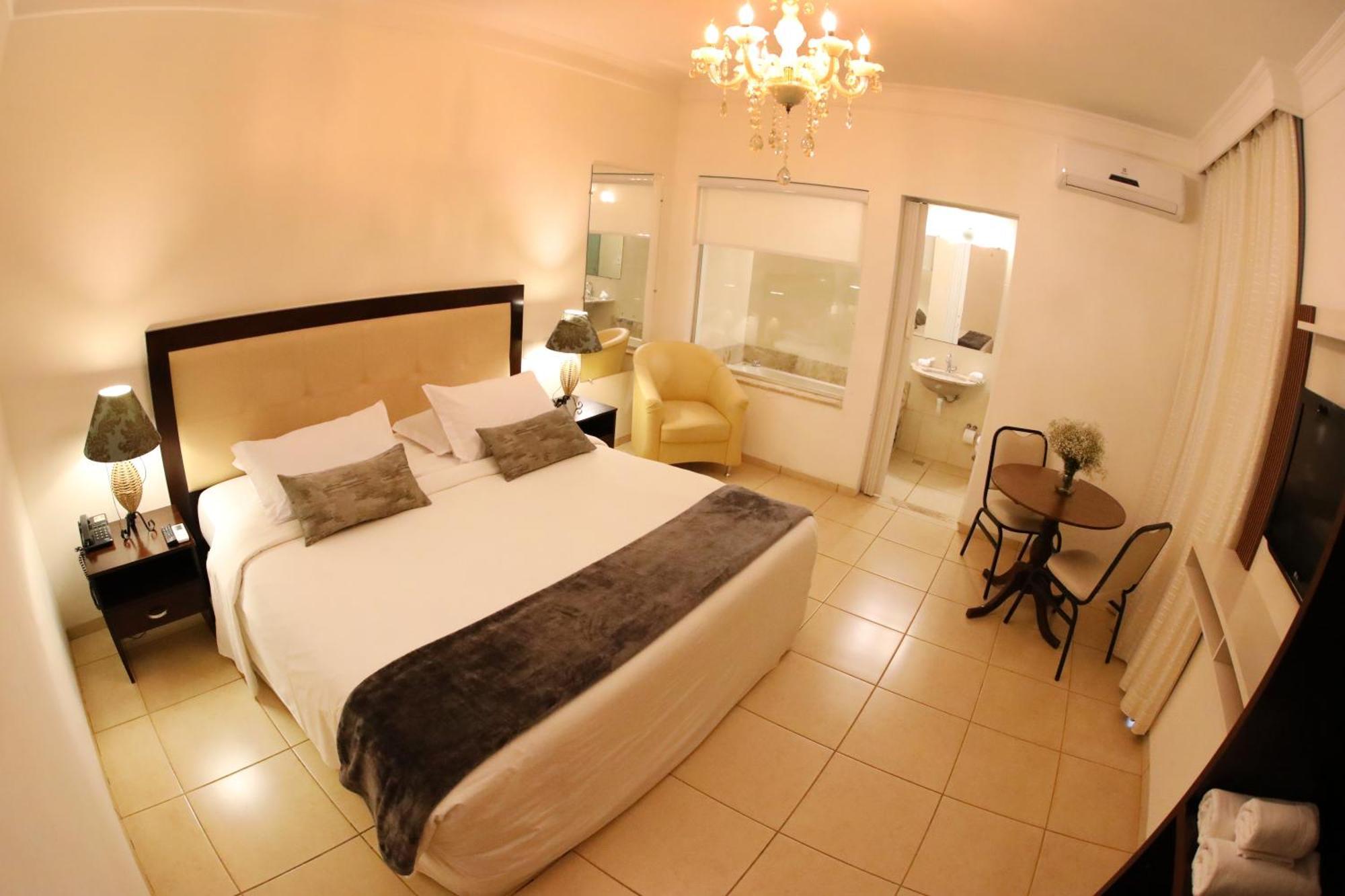Hotel Roda D'Agua Andradina Esterno foto